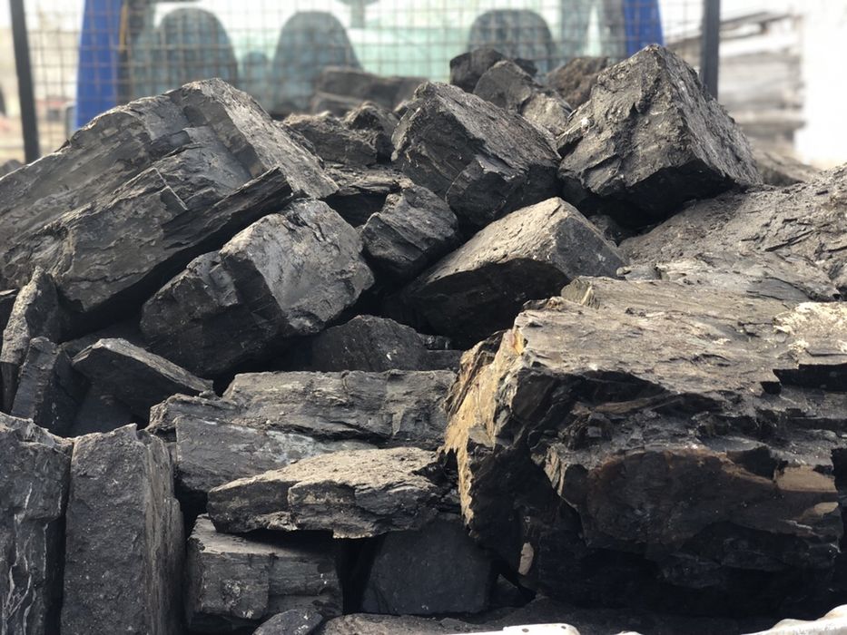 Carbuni pentru foc sortati fără praf sau pământ super oferta