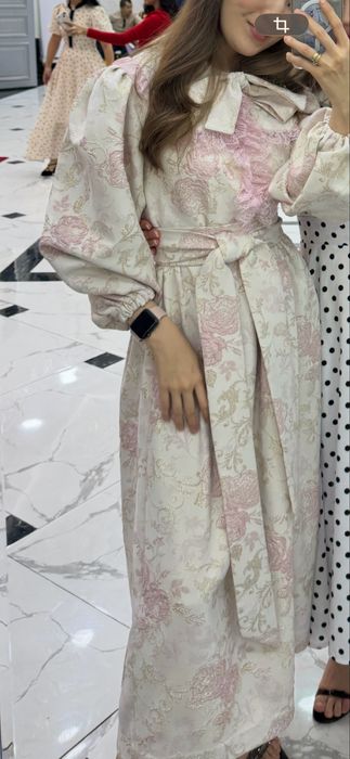 Платье вечернее продается