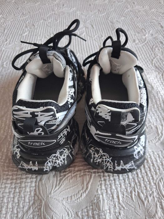 Balenciaga Track Grafitti Mesh 'White/Black' 42