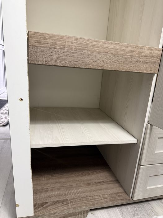 Продам шкаф беллоруский нормальном состояние