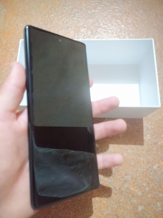 Huaweı nova 10 2022 yıl oxırıda olıngan kamerada sal sınıqchası bor.