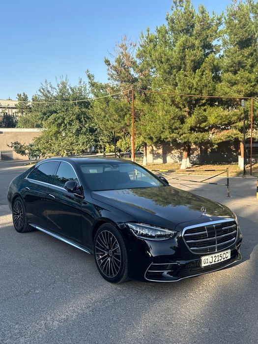 Mersdes benz 221-223 eshigi orqa labavoyi bilan qilingan