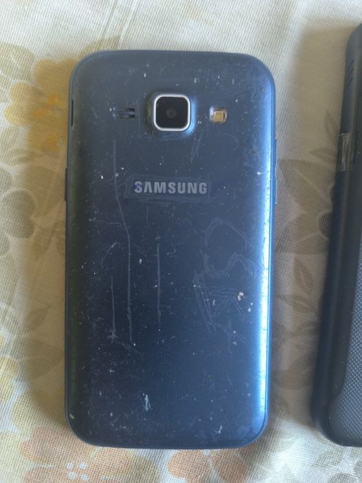 SAMSUNG Телефони работещи/може и за части