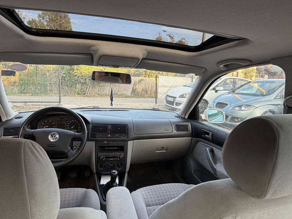 Vw Golf 4 Nr valabil 137.000 Km /fara daune /2001