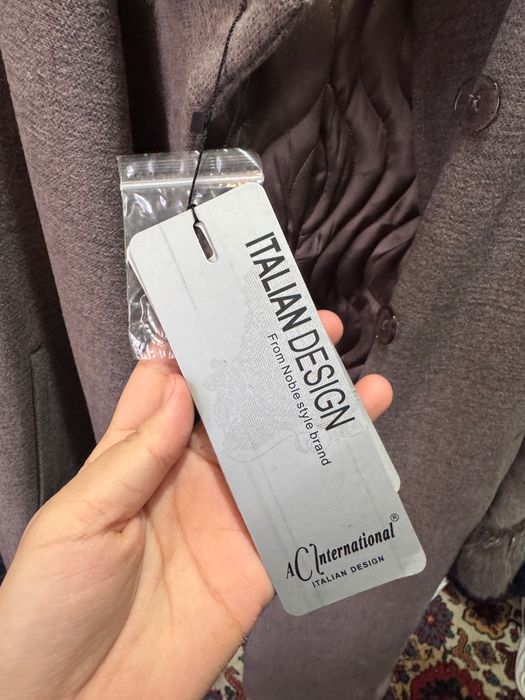 Продам новое пальто