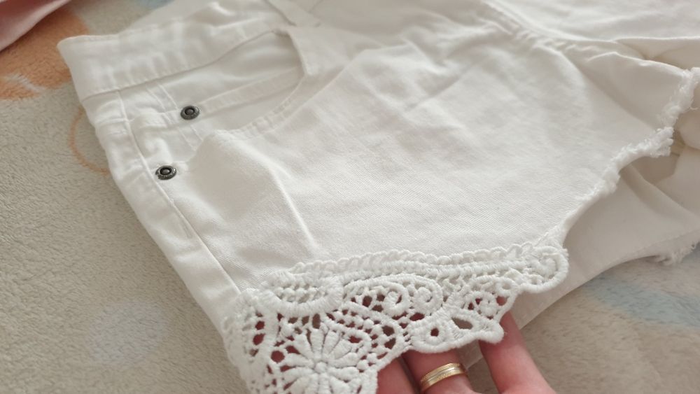 Pantaloni scurti denim xxs-xs 34 H&M alb roz