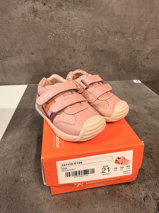 Pantofi Biomecanics copii, mărimea 21 – stare foarte bună