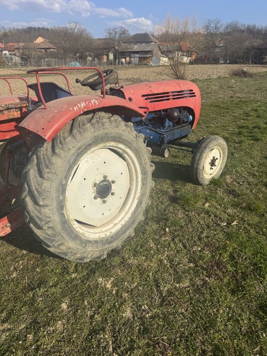 Tractor steyr 188