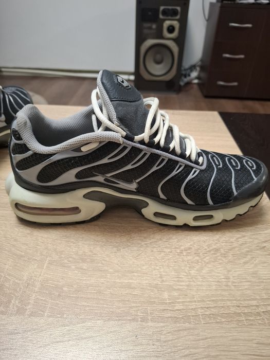 Продавам Nike Air Max Plus