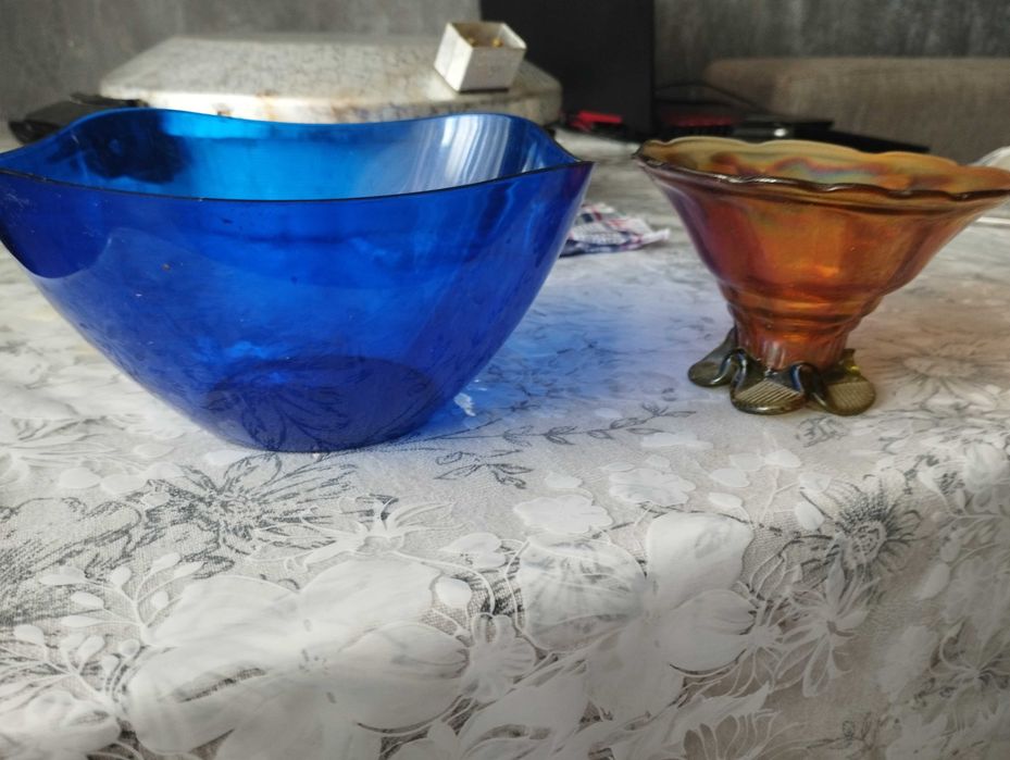 Посуда кухонная разная.