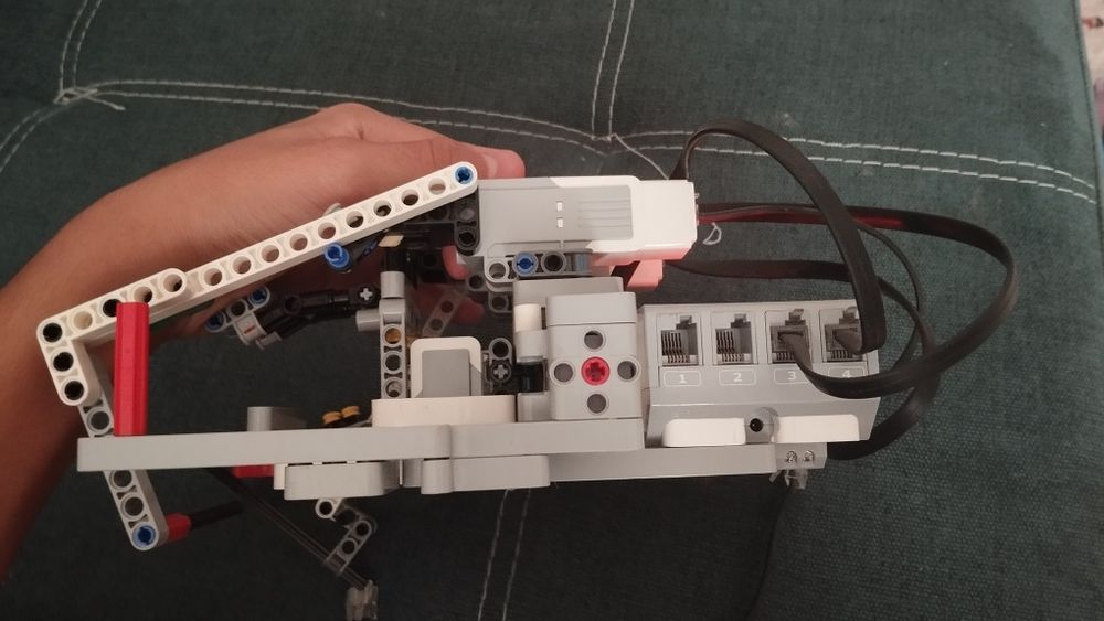 Продам Робота по частям