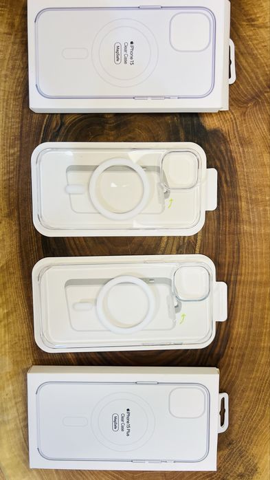  iPhone 15 & 15 Plus Apple MagSafe Clear Case