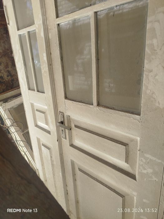 Двери и окна продаются, в хорошем качестве, СССР надо пройтись краской