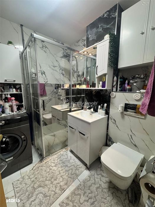 2 camere - Etaj 2 - Piata - Loc de parcare propriu