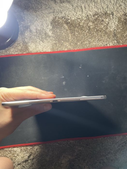 Ipad air 2  32гб либо 16