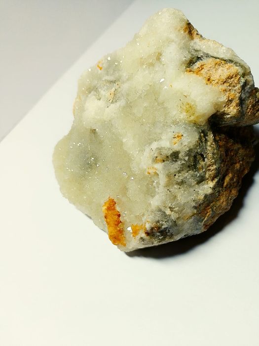 Cristal găsit în munți Apuseni