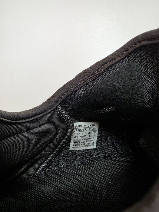 Adidas Yeezy Boost 41 1/3 de bărbați