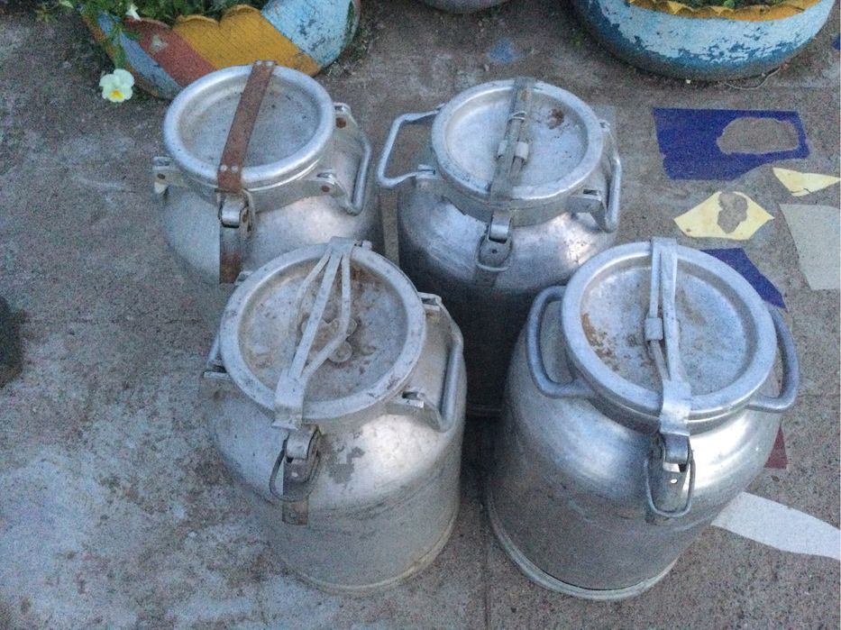 Продам бидоны алюминевые