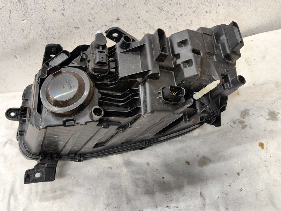 Оригинален фар Дачия Дьстар  Dacia Duster Led