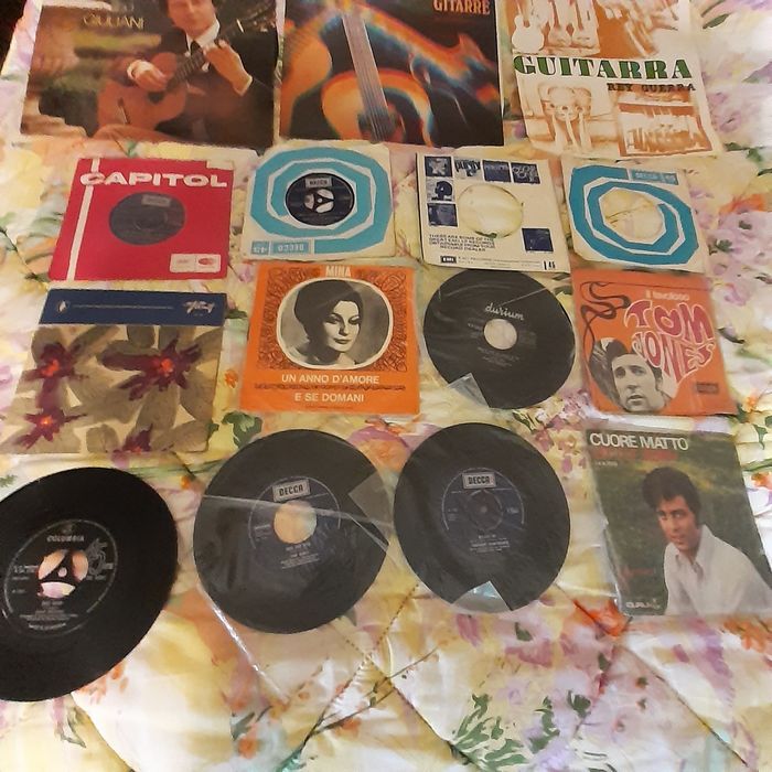 Грамофонни плочи,над 160,от 60-те и 70-те години