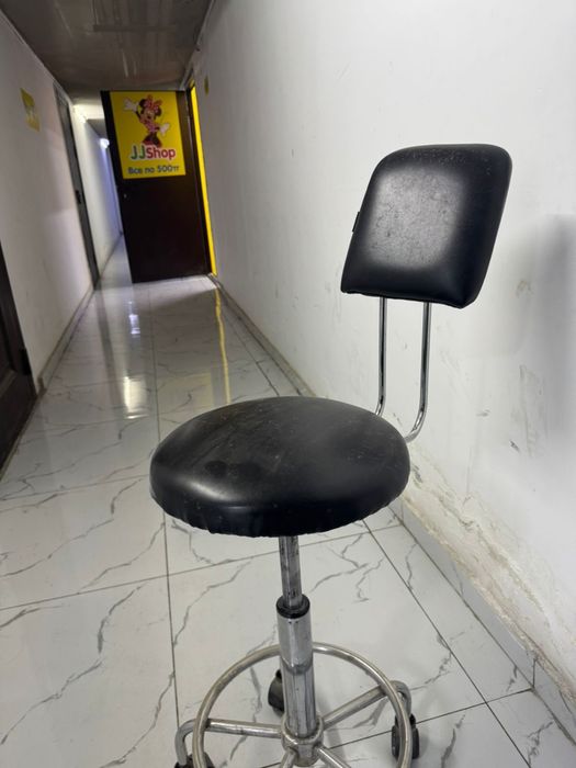 Срочно продам  для салона