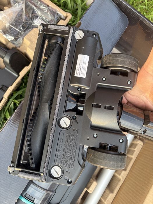 Aspirator Eureka elevate ( fara baterie )