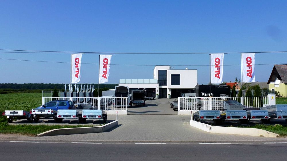 Remorca  cu foi lamelare si amortizoare 750kg