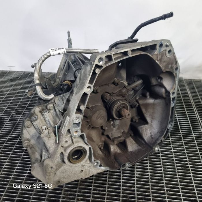 Cutie de viteze Nissan Qashqai Facelift 1.6 Benzina 2010 - 2013 117CP Manuala 5 Trepte ...