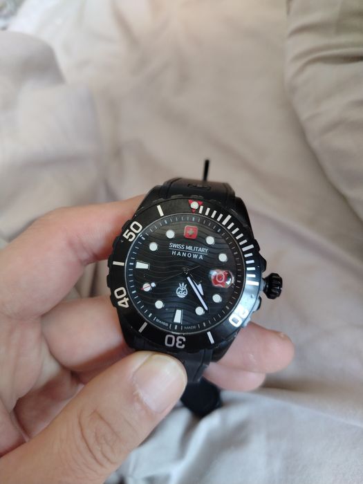 Продам часы swiss military