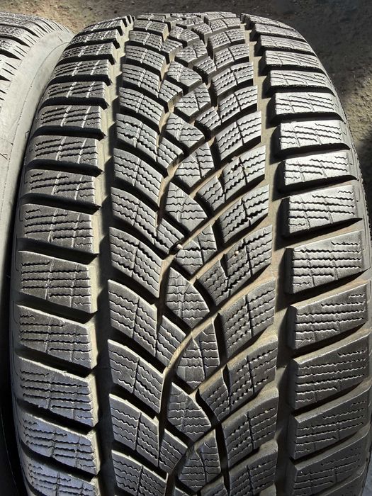 4x Anvelope Iarna 235/45 R18 M+S - GoodYear Ultra Grip Performance+