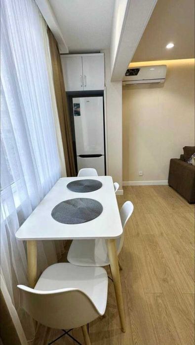 метро Айбек  1/4/4  Garant bank  42м²