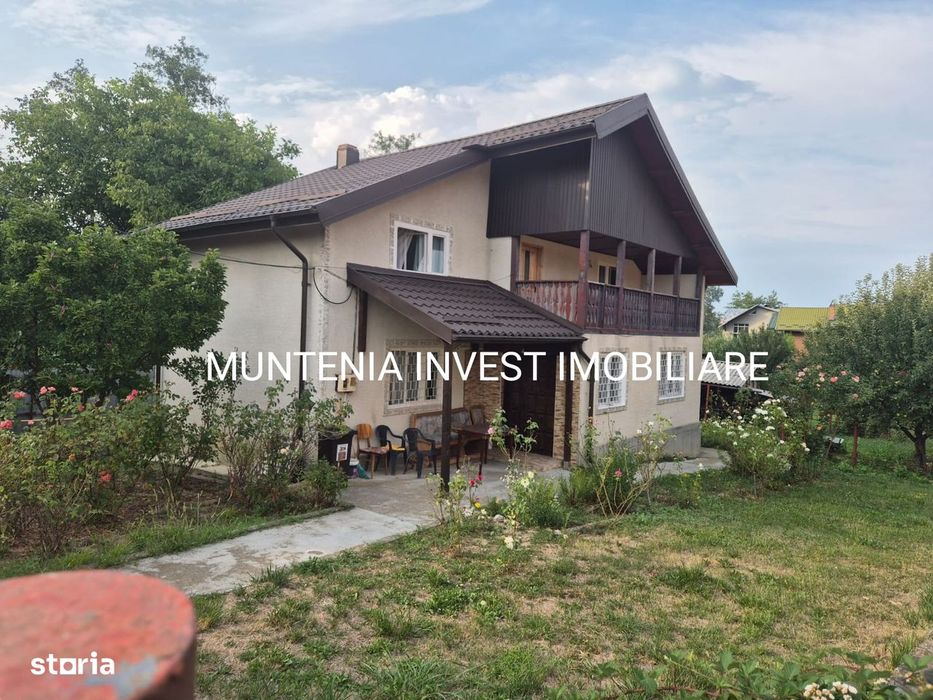 Vila P+M, teren 600 mp. Labușești