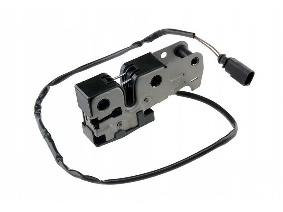 Брава за заключване на преден капак на VW Golf 5