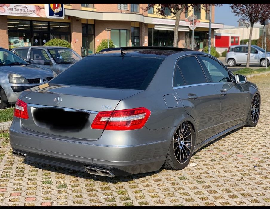 Triple Mercedes W212