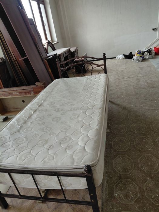 Продам односпальни кровать