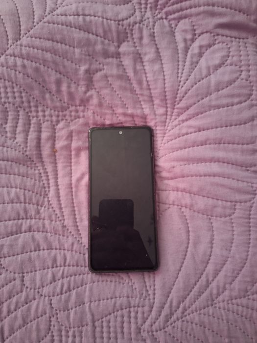 Продам Samsung s20fe