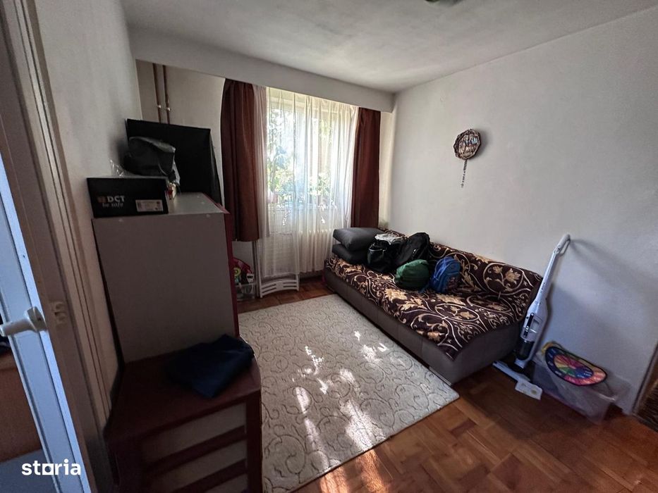 Vand apartament 3 camere Gheorgheni — fotografia 1