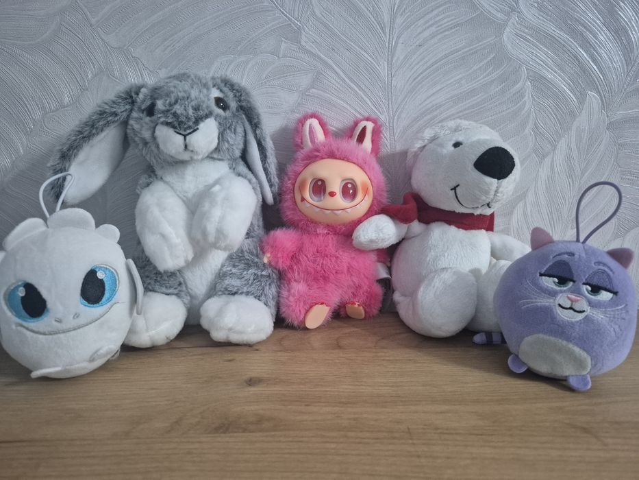 Продам игрушки мягкие и развивающие