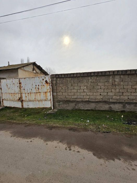 Прадоется участок 9 соток 1 соток по 10000$. Юкори Ч Р. Кирсадак мах