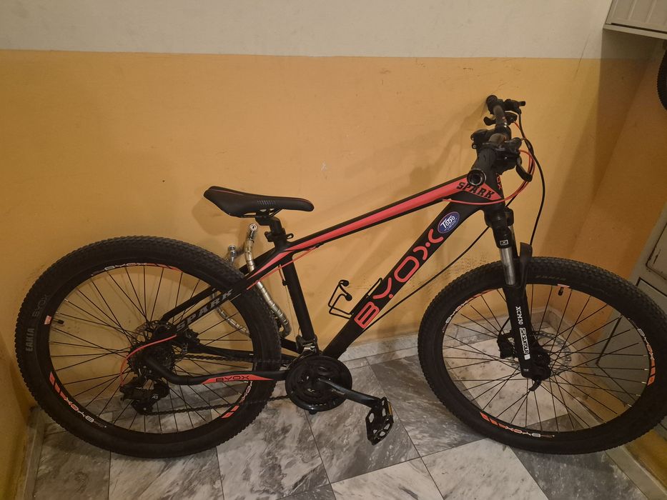 BYOX SPARK black and red не е за изпускане!