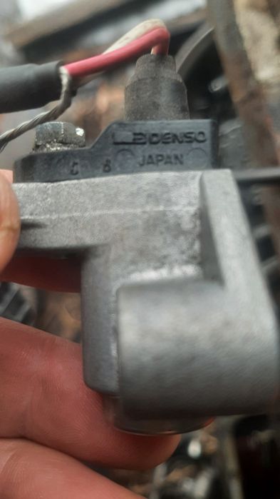 Датчик распредвала 2UZ-FE TAYOTA