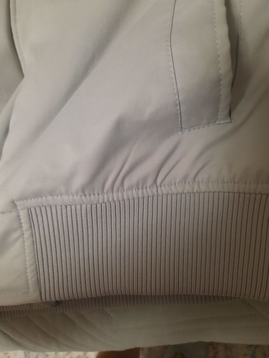 Продам куртку 10000