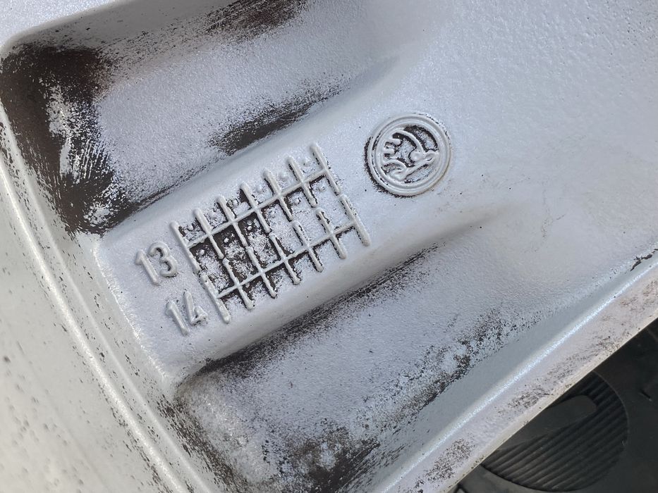 16 цола 5 х 112 мм Шкода Skoda Yeti Октавия  VW  , Фолксваген , Ауди ,