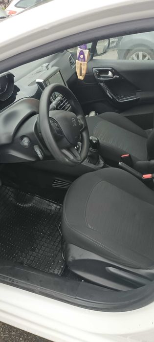 Peugeot 208 , din 2020 cu 69 000km