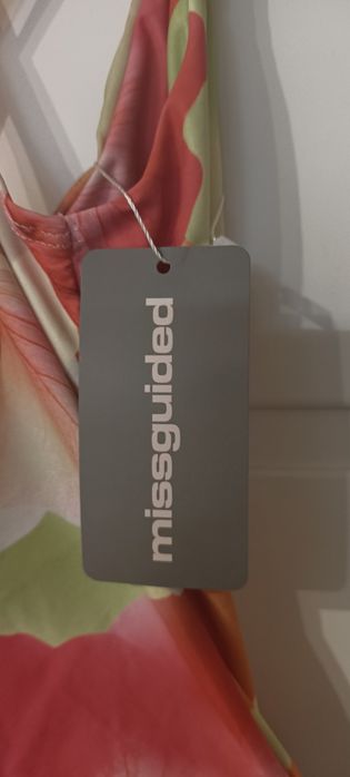 Нов Дамски цял бански ( Cut out)  Missguided - размер S
