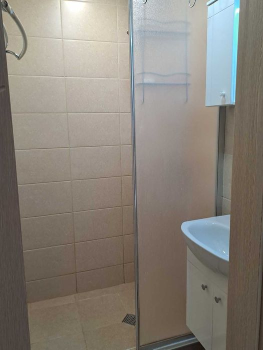 Дава се под наем Тристаен апартамент в Варна, ВИНС - 92 кв.м за 650 € - Снимка #11