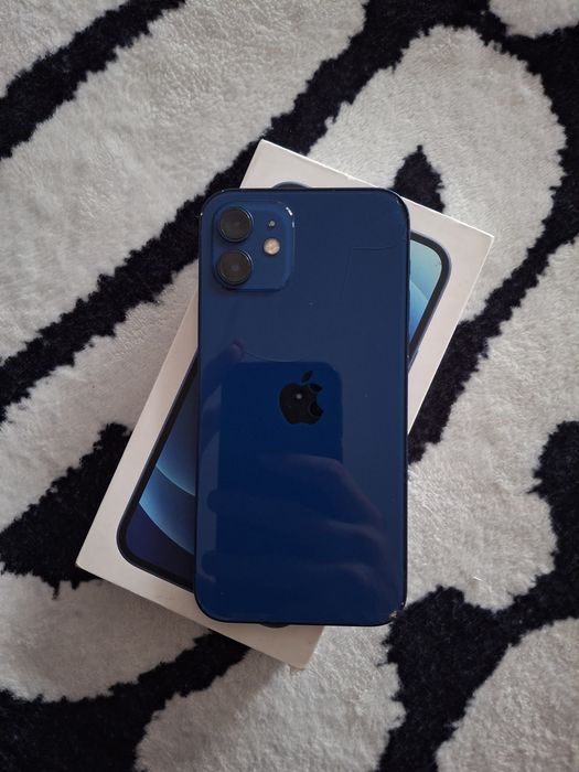 Айфон 12 с каробкой