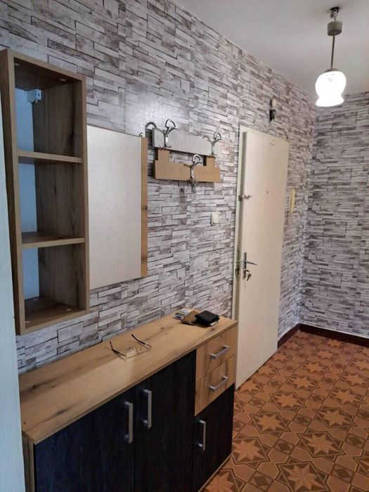 Дава се под наем Едностаен апартамент в Бургас, Изгрев - 46 кв.м за 331.5 € - Снимка #2