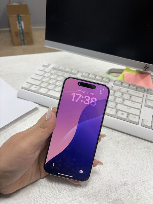 İphone 15pro на 256gb(белый)
