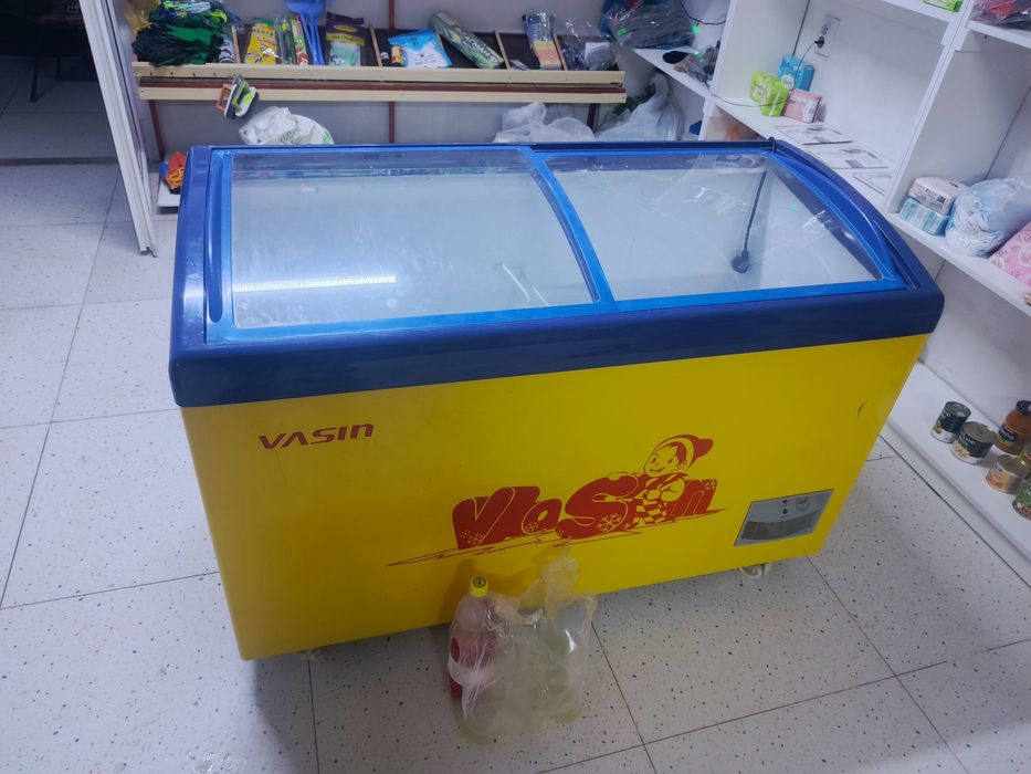 Морозильник витринный, ларь